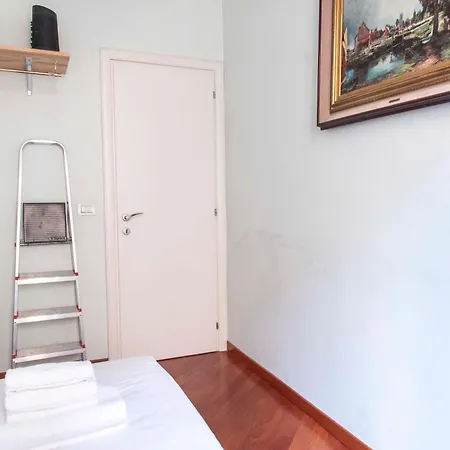 Here's A New Laura's Place - Close To San Pietro Apartment