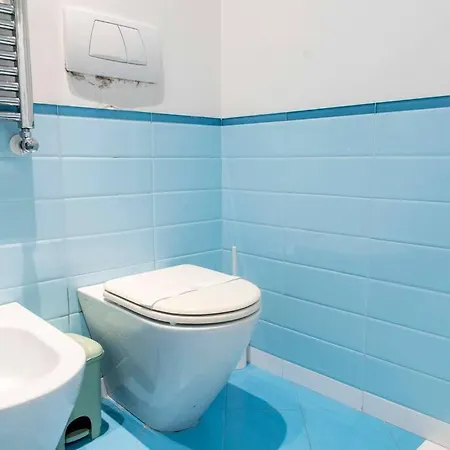 Here's A New Laura's Place - Close To San Pietro Apartmán *
